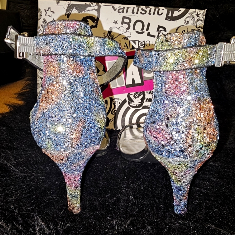 BRASH MULTICOLOR KANDY HEELS SIZE 7